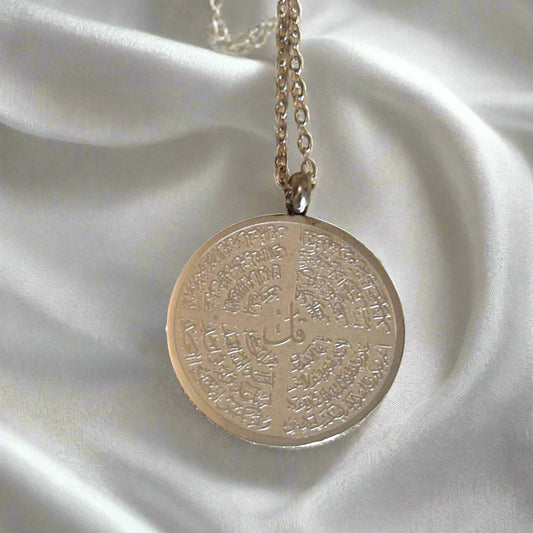 4 Quls Round Pendant