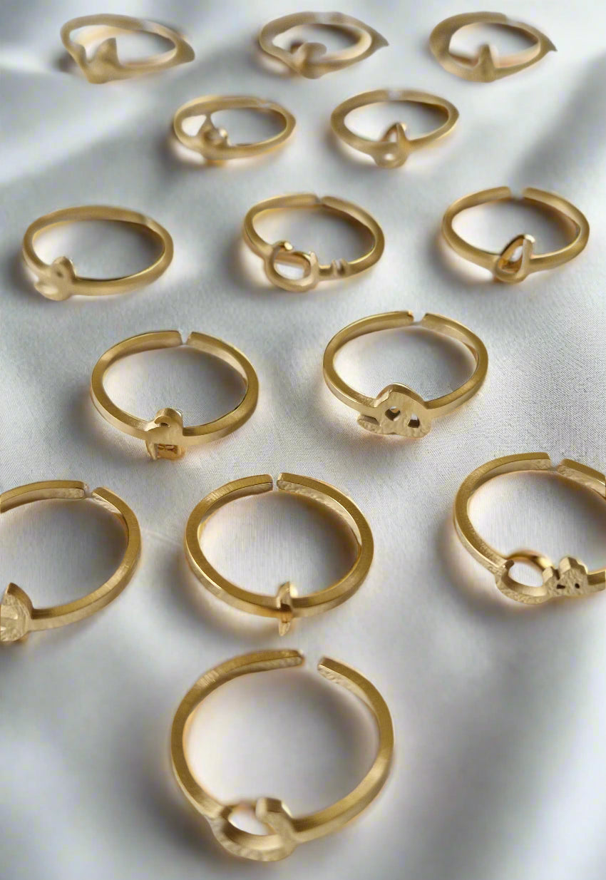 Arabic Letters Rings – نور Nūr