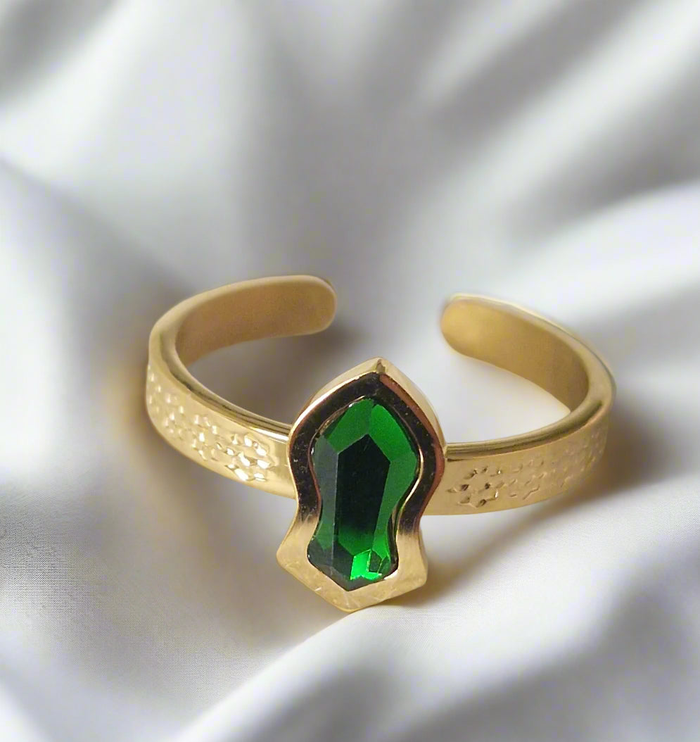 Madani Na'layn Ring